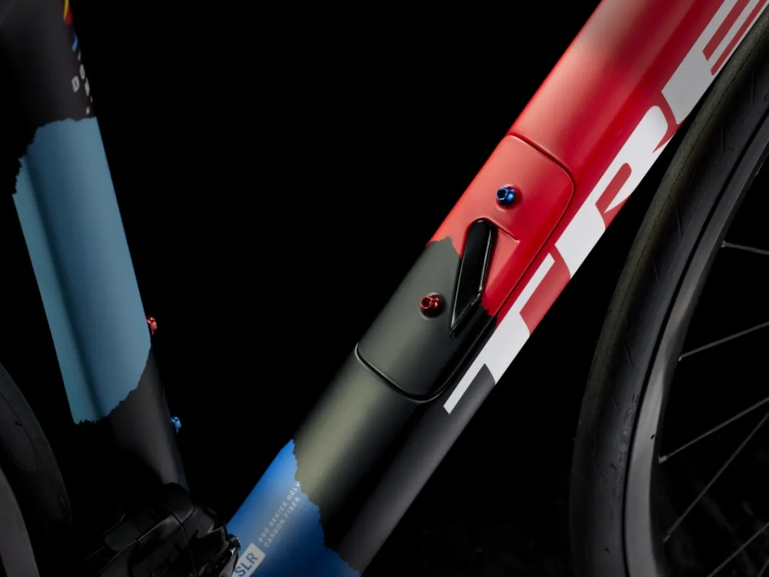 Domane SLR 9 AXS Gen 4