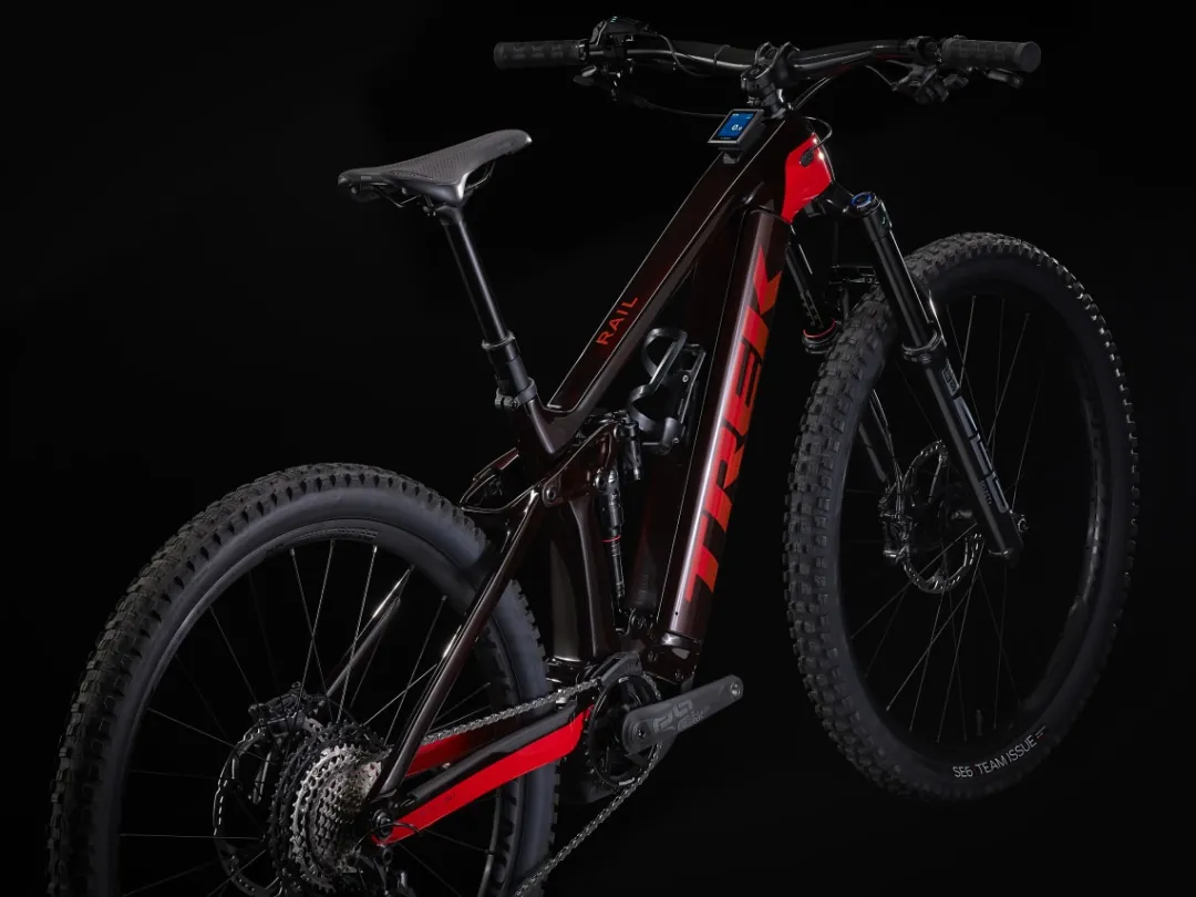 Rail 9.8 XT Gen 3
