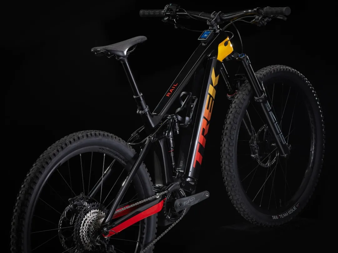 Rail 9.8 XT Gen 3
